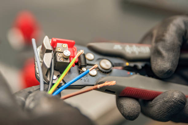 Best Emergency Electrician Near Me  in Franklin, OH